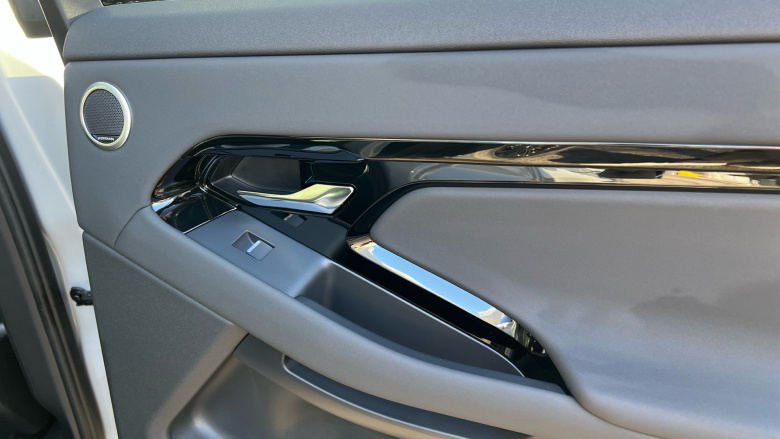 Land Rover Range Rover Evoque 2.0 D200 Dynamic SE 5dr Auto Diesel Hatchback